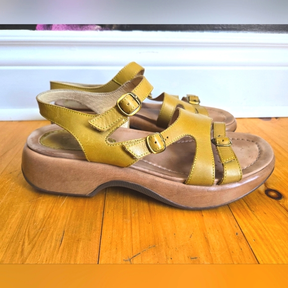 Dansko Shoes - Dansko Leather Sandals
